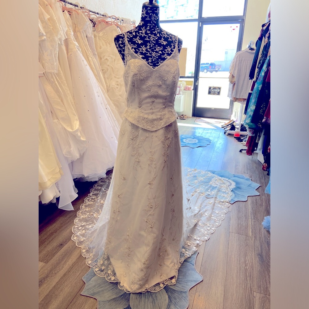 Mon Cheri Wedding Gown